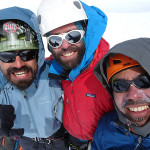 Felipe González, Matías Prieto y Dario Arancibia en la cumbre del Cerro ACGM